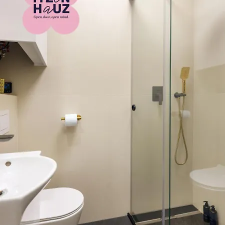 Wenecja By Tyzenhauz شقة كراكوفيا